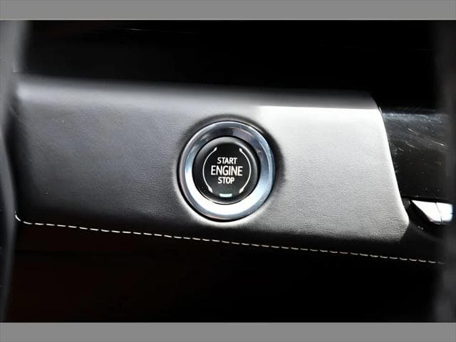 2023 Cadillac Escalade SUV in Crystal White Tricoat thumbnail 37