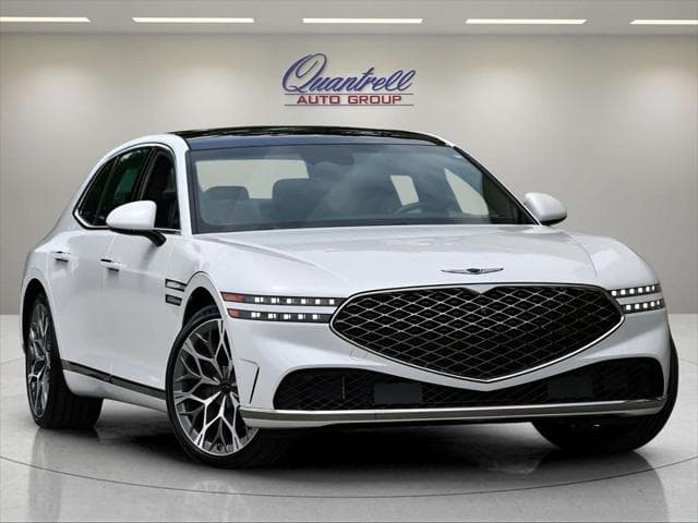 2025 Genesis G90 in Uyuni White