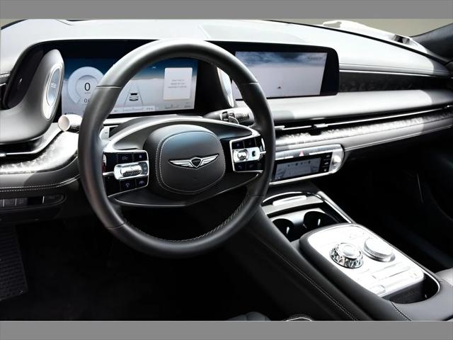 2025 Genesis G90 Sedan in Uyuni White thumbnail 12