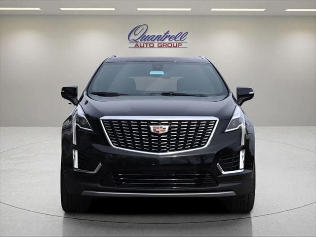 2026 Cadillac XT5 SUV in Stellar Black Metallic thumbnail 8