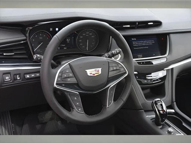 2026 Cadillac XT5 SUV in Stellar Black Metallic thumbnail 11