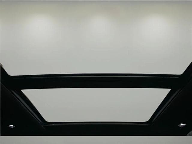 2026 Cadillac XT5 SUV in Stellar Black Metallic thumbnail 13