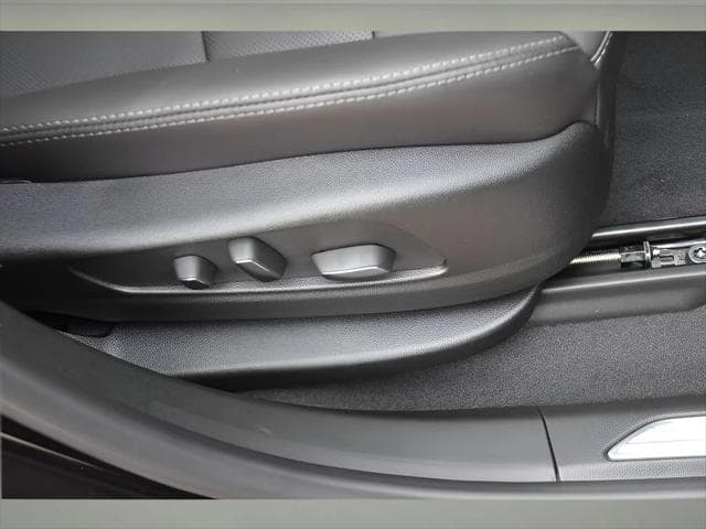 2026 Cadillac XT5 SUV in Stellar Black Metallic thumbnail 31