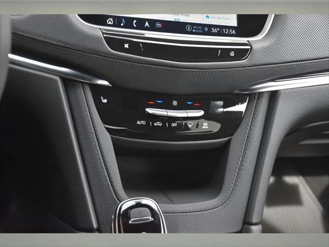 2026 Cadillac XT5 SUV in Stellar Black Metallic thumbnail 38