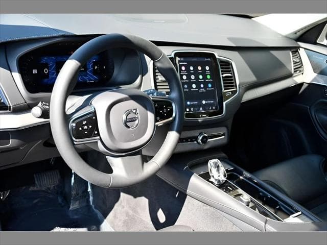 2023 Volvo XC90 SUV in Denim Blue Metallic thumbnail 13