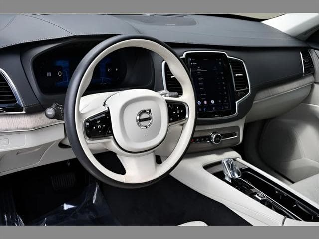 2023 Volvo XC90 SUV in Crystal White Metallic thumbnail 13