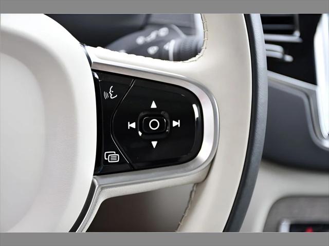 2023 Volvo XC90 SUV in Crystal White Metallic thumbnail 36