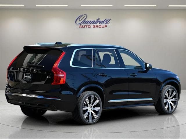2023 Volvo XC90 SUV in Onyx Black Metallic thumbnail 4