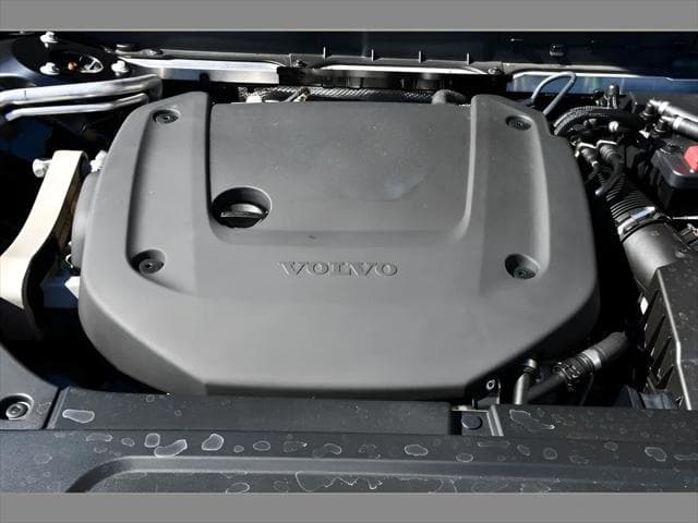 2023 Volvo XC90 SUV in Onyx Black Metallic thumbnail 27