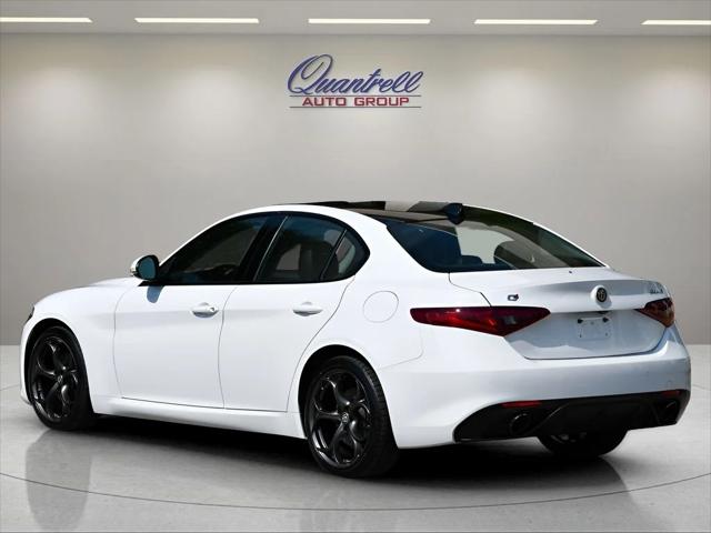 2018 Alfa Romeo Giulia Sedan in Alfa White thumbnail 6