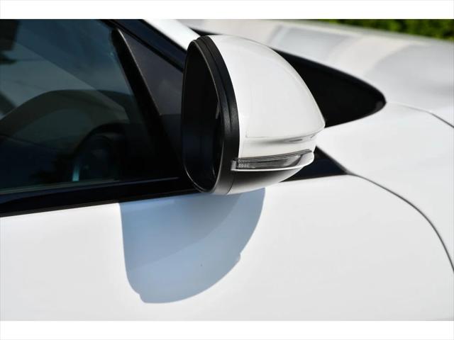 2018 Alfa Romeo Giulia Sedan in Alfa White thumbnail 30