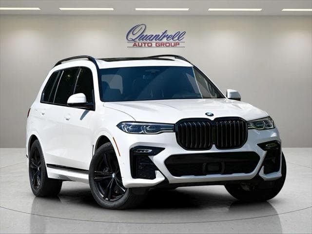 2022 BMW X7 in White