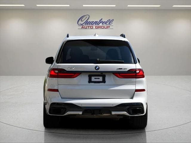 2022 BMW X7 SUV in White thumbnail 5