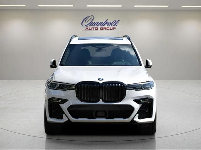 2022 BMW X7 SUV in White thumbnail 9
