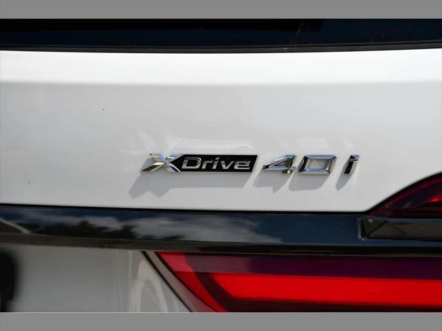 2022 BMW X7 SUV in White thumbnail 27