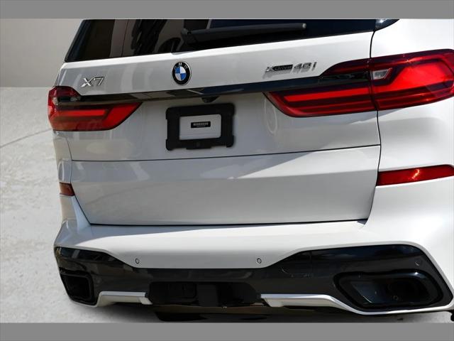 2022 BMW X7 SUV in White thumbnail 28