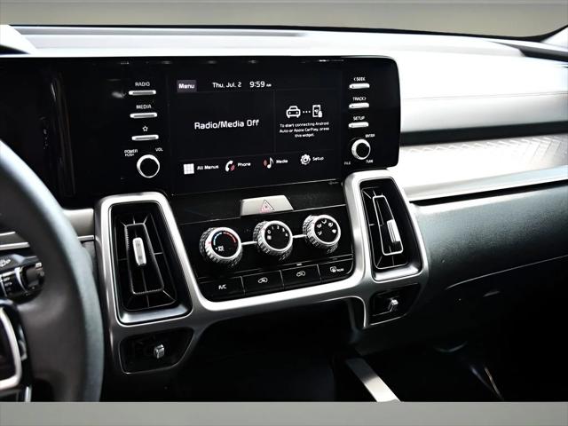 2023 Kia Sorento SUV in Gravity Grey thumbnail 19