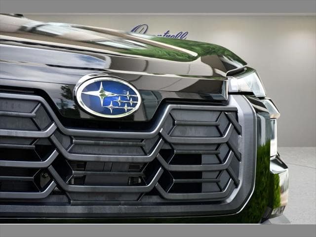 2026 Subaru Outback SUV in Crystal Black Silica thumbnail 10