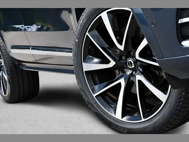 2024 Volvo XC90 SUV in Denim Blue Metallic thumbnail 11