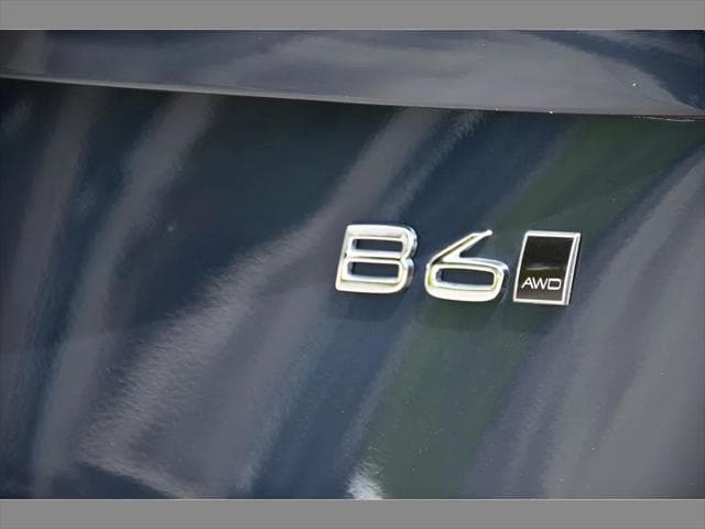 2024 Volvo XC90 SUV in Denim Blue Metallic thumbnail 31