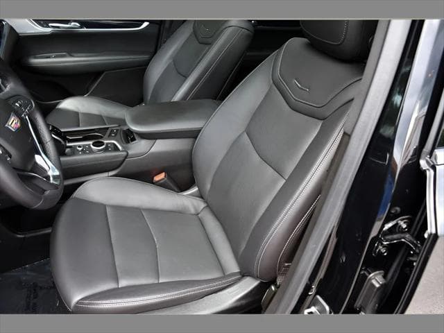 2023 Cadillac XT6 SUV in Stellar Black Metallic thumbnail 14