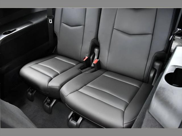 2023 Cadillac XT6 SUV in Stellar Black Metallic thumbnail 17