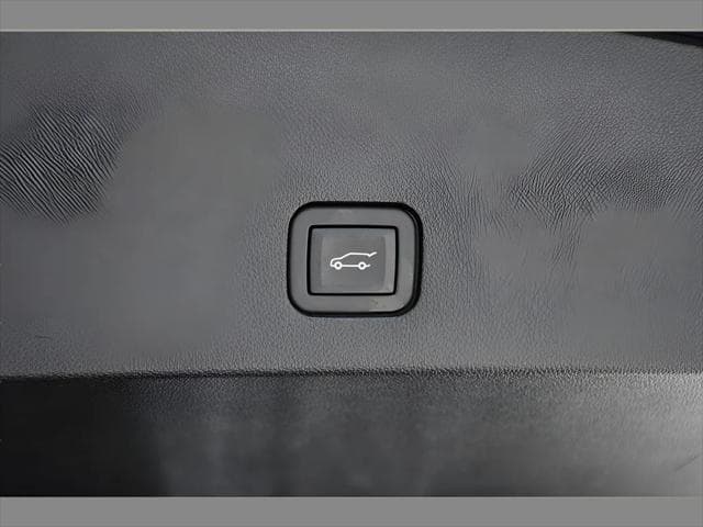 2023 Cadillac XT6 SUV in Stellar Black Metallic thumbnail 27