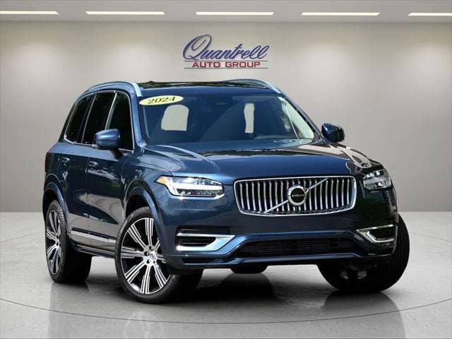 2024 Volvo XC90 Recharge Plug-In Hybrid in Denim Blue Metallic