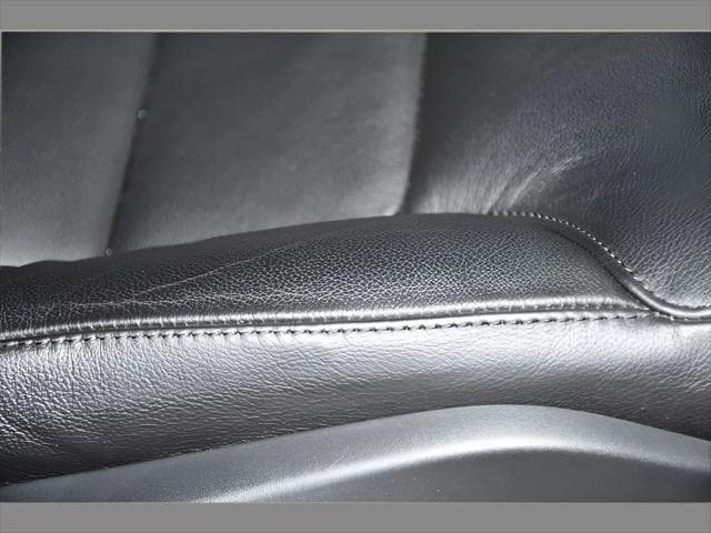 2023 Volvo XC60 SUV in Onyx Black Metallic thumbnail 32