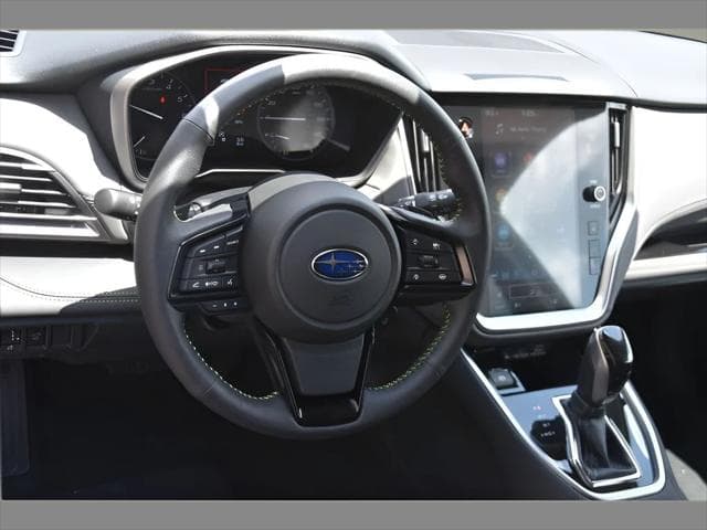 2025 Subaru Outback SUV in Autumn Green Metallic thumbnail 14