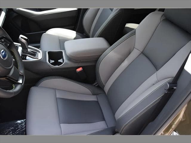 2025 Subaru Outback SUV in Autumn Green Metallic thumbnail 15