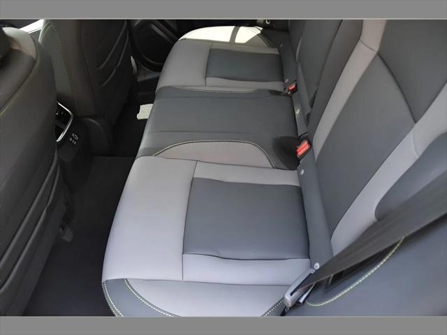 2025 Subaru Outback SUV in Autumn Green Metallic thumbnail 17
