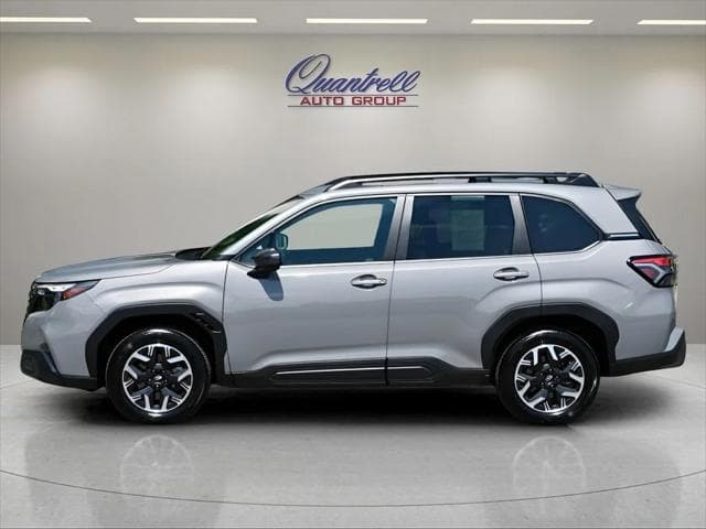2026 Subaru Forester SUV in Gray thumbnail 7
