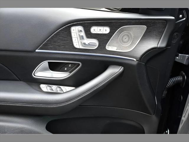 2024 Mercedes-Benz GLS 450 SUV in Gray thumbnail 29