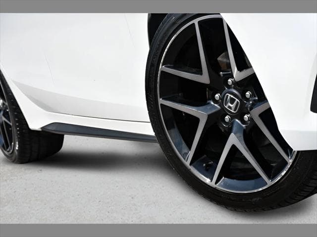 2022 Honda Civic Hatchback Hatchback in Platinum White Pearl thumbnail 11