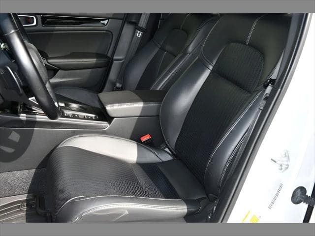 2022 Honda Civic Hatchback Hatchback in Platinum White Pearl thumbnail 14