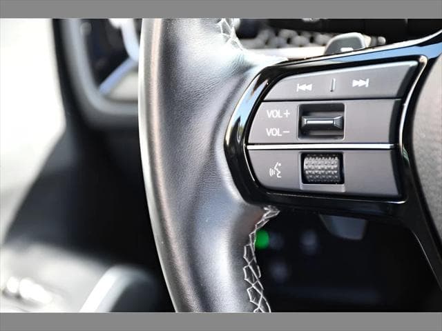 2022 Honda Civic Hatchback Hatchback in Platinum White Pearl thumbnail 34