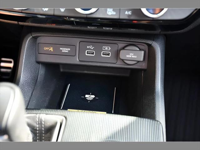 2022 Honda Civic Hatchback Hatchback in Platinum White Pearl thumbnail 37
