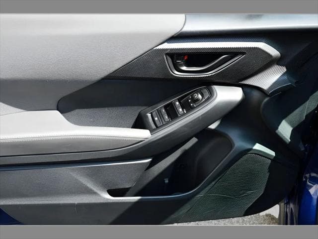 2026 Subaru Crosstrek SUV in Sapphire Blue Pearl thumbnail 24