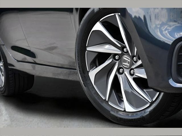 2022 Honda Insight Sedan in Modern Steel Metallic thumbnail 11