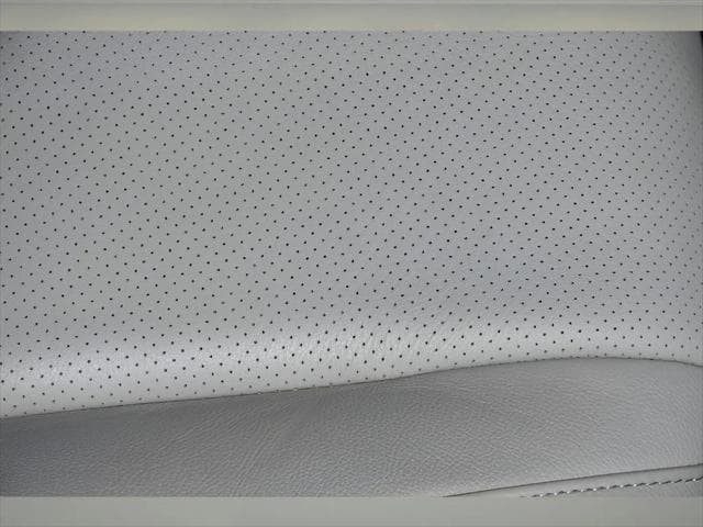 2022 Honda Insight Sedan in Modern Steel Metallic thumbnail 32