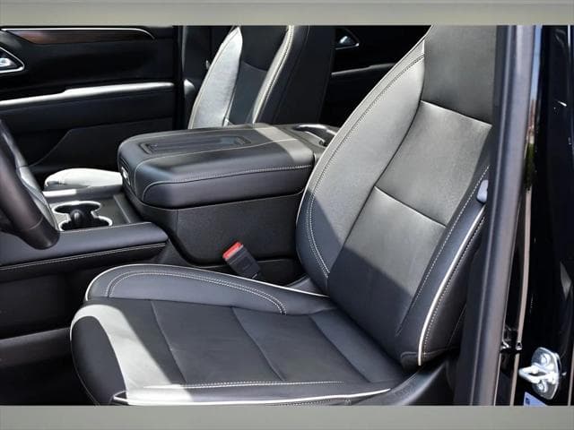 2023 Chevrolet Tahoe SUV in Black thumbnail 13