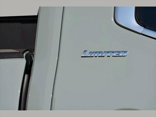 2024 Toyota Tundra Truck in Lunar Rock thumbnail 27