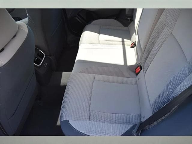 2025 Subaru Outback SUV in Crystal Black Silica thumbnail 12
