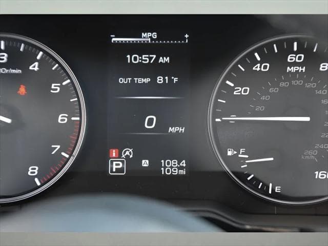 2025 Subaru Outback SUV in Crystal Black Silica thumbnail 16