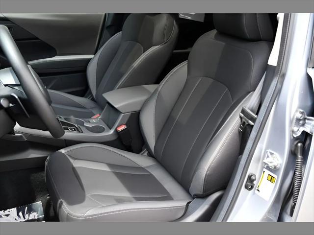 2026 Subaru Crosstrek SUV in Ice Silver Metallic thumbnail 14