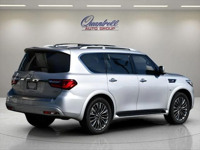 2019 INFINITI QX80 SUV in Liquid Platinum thumbnail 4