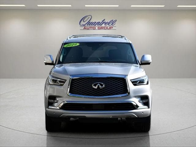 2019 INFINITI QX80 SUV in Liquid Platinum thumbnail 9