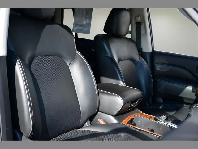 2019 INFINITI QX80 SUV in Liquid Platinum thumbnail 30