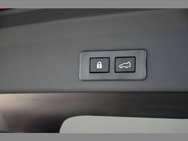 2023 Subaru Ascent SUV in Crystal White Pearl thumbnail 27